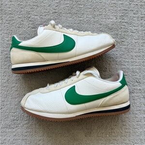 Nike Cortez Leather White/Cream/Green Gum Sole Sneakers Mens Size 12 FD0728-133
